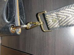 Elie Beaumont London Crossbody strap - Gold Chevron Review
