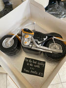 CAKESBURG Premium Cake Motorbike Cake Review