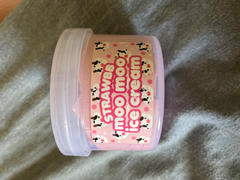 Momo Slimes Strawbb Moo Moo Ice Cream DIY Slime Kit Review