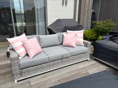Simply Cushions NZ Otama Striped Waterproof Pink Outdoor Cushion Cover - Large Review