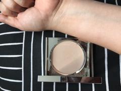xoBeauty Radiant Glow Highlight Powder AURORA Review
