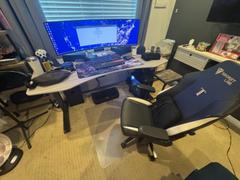 Secretlab Canada Secretlab Premium Footrest (PlushCell™ Memory Foam) Review