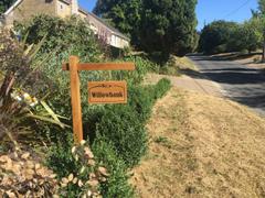 Bramble Signs Gallows Sign Bracket and Large Double Sided Sign Review