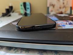 allmytech.pk iPhone 13 Pro Max MagEZ Case 2 MagSafe Compatible Carbon Fiber Magnetic Case by PITAKA - Black / Grey Twill Review