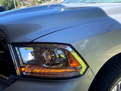 Spec-D Projector Headlights Dodge Ram (09-18) Ram Classic (19-24) Sequential Switchback - Black / Chrome / Smoked