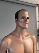 Mannequin Mall 6'1 African American Male Mannequin MM-ZEKE1 Review