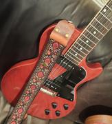 Steyner Straps Retro Gitarrengurt Hippie Love (rotbraun-messing) Review