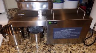 U.S.SOLID Home Oil Press Machine-Hot and Cold Oil Extraction for Nuts and Seeds Review