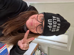 REKYL.org Beanie Ge Fan Aldrig Upp Black Review