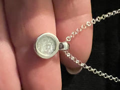 Hand on Heart Jewellery  Cremation Ashes Small Round Necklace Review