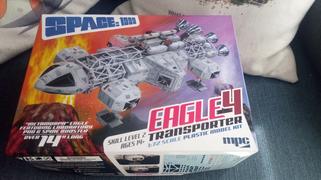 The Gerry Anderson Store 14 Space: 1999 Eagle 4 Featuring Lab Pod & Spine Booster 1:72 Scale Model Kit Review