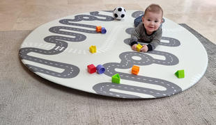 Grace & Maggie Playmats Baby Driver/Earl Round Playmat Review