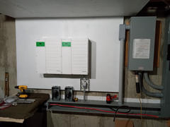 Stellavolta.com Schneider Electric 865-6848-21 Conext XW Pro 120/240V Review