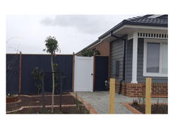 OUTBACK FENCING PVC Full Privacy Gate - 1000mm wide x 1850mm high - Fully assembled Review