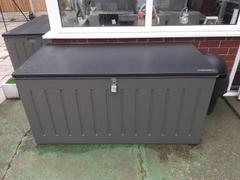 Packed Direct Olsen & Smith 830L MASSIVE Capacity Outdoor Garden Storage Box Plastic Shed - Weatherproof & Sit On with Wood Effect Chest Review