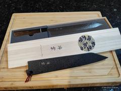 JapaneseChefsKnife.Com Kanetsugu Zuiun Series R-2 Damascus KZD-4 Kiritsuke Sujihiki 240mm (9.4 Inch) Review