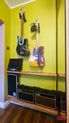 GuitarGrip The Valkyrie Silver Finish Guitar Hanger - Right Review