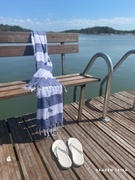 Saaren Taika Shop Hamam handduk Beach life Vit-Navy med h�ng�gla - Storlek 100x180cm, 250g, 100% bomull - Saaren Taika Decor Review