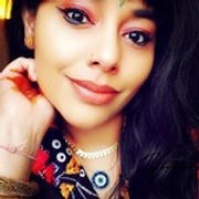 JewelsBySunaina Iremía Leaf Necklace Review