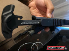 AR15Discounts.com BCMGUNFIGHTER Charging Handle (5.56mm/.223) w/ Mod 4B (MEDIUM) Latch Review