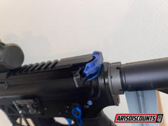 AR15Discounts.com Strike Industries Extended Latch Charging Handle - Blue Review