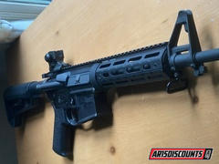 AR15Discounts.com UTG PRO AR-15 Super Slim M-LOK Drop-in Car Length Rail Black Review