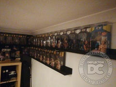 DEFLECTOR DC AEW Unrivaled Collection Figure Display Case Review