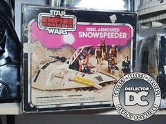DEFLECTOR DC Star Wars Rebel Armoured Snowspeeder (Kenner/Palitoy) Folding Display Case Review