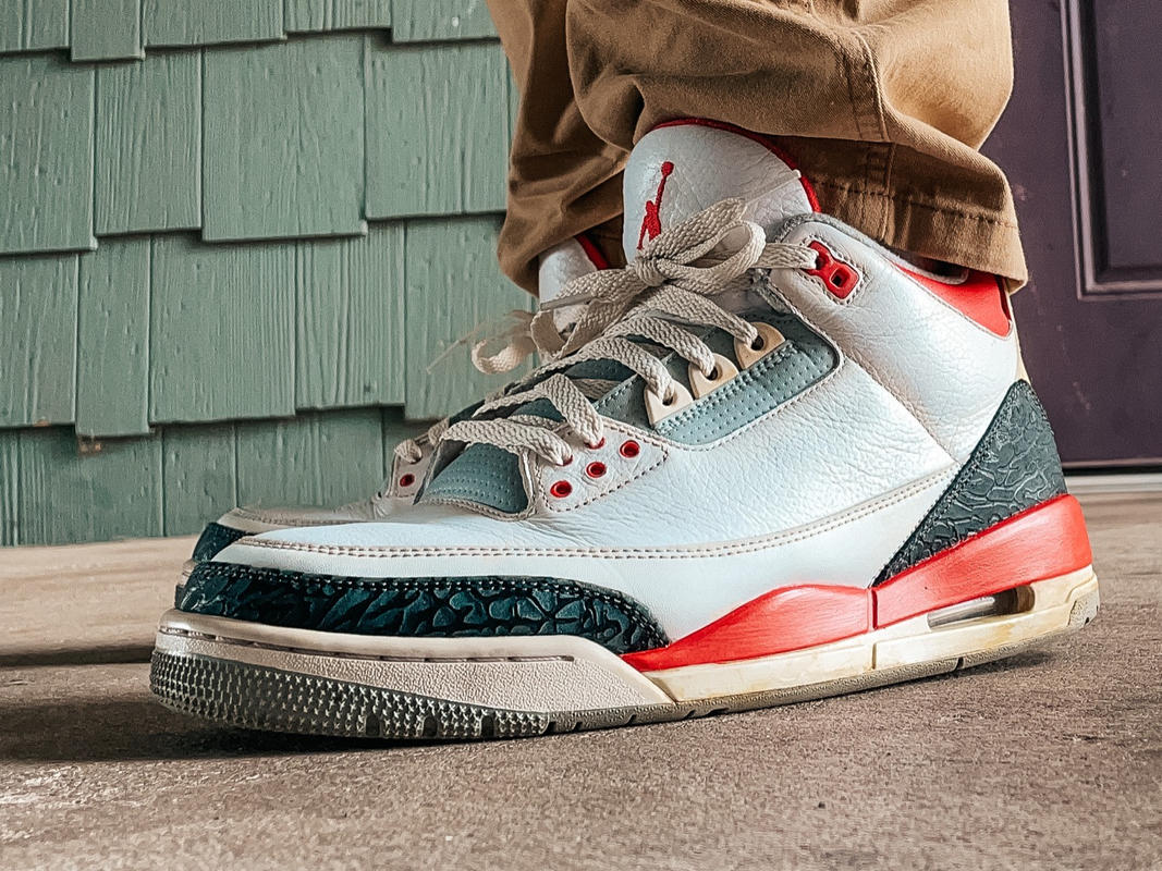 light beige shoe laces