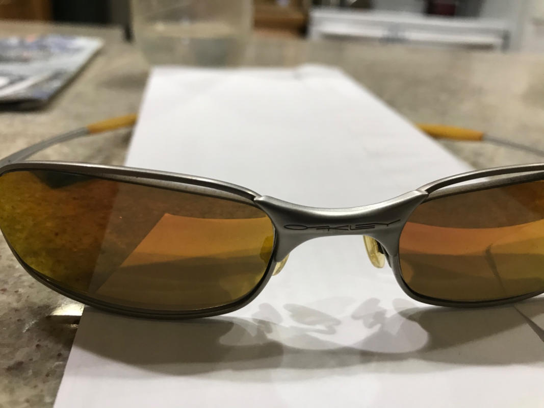 square wire oakley lenses