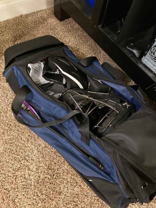 mizuno wheeled catchers bag