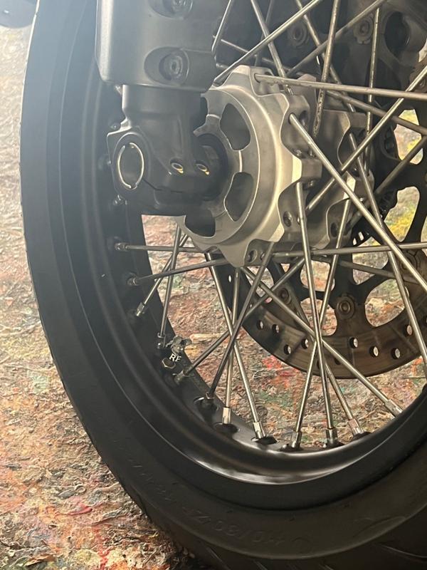 Mooneyes Rat Fink Air Valve Caps Gray Lowbrow Customs