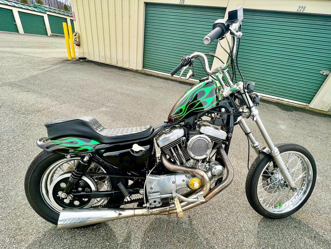 Sully's Customs Camel Back Seat Diamond Pattern for 1982 2003 Harley Sportsters Lowbrow