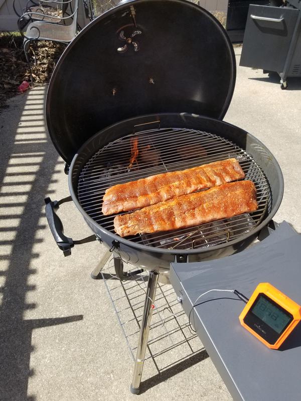 Slow ‘N Sear® Deluxe SnS Grills