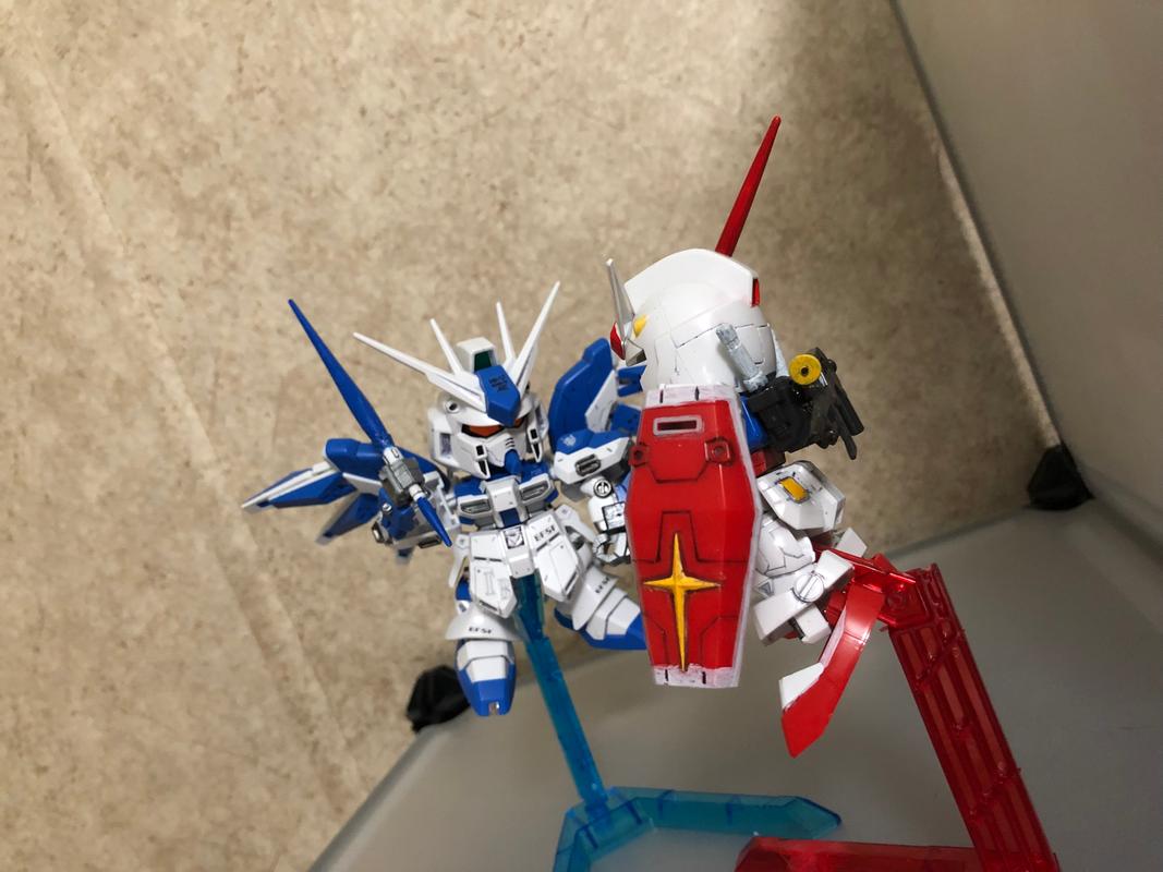 Figures Bandai Hobby BB 384 SD HiNu Gundam Action Figure Model Kit Model Building Kits