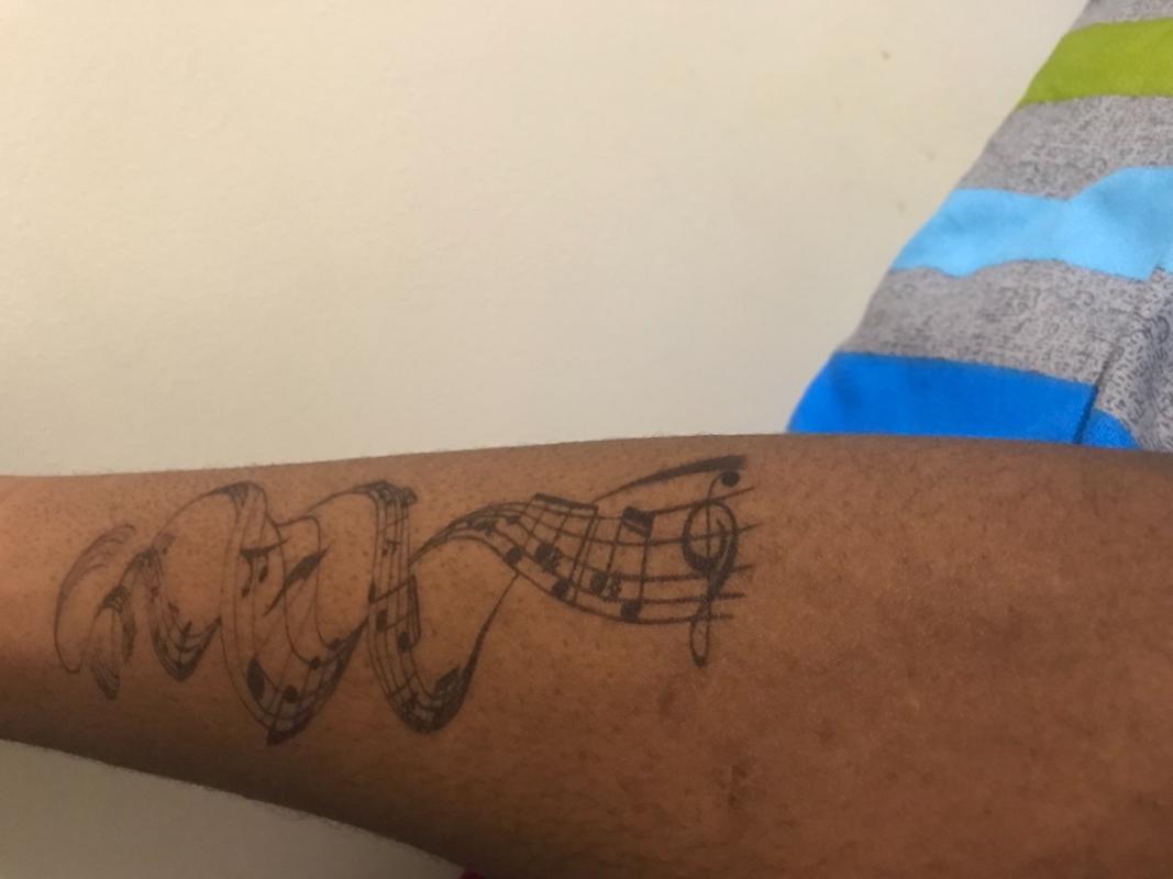 Tatouage Partition De Musique Bras Music Notes | ArtWear Tattoo