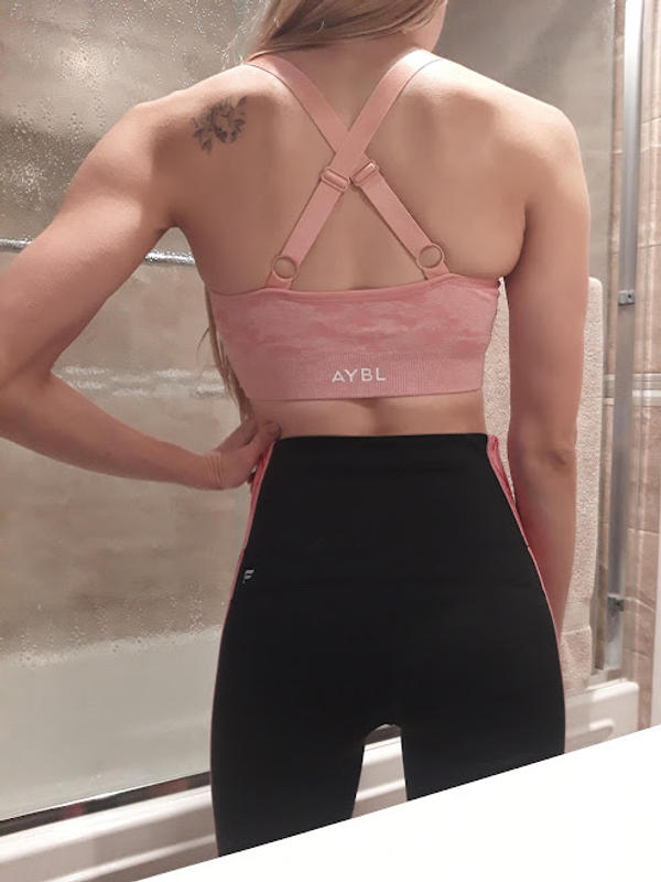 Evolve Camo Seamless Sports Bra - Pink 