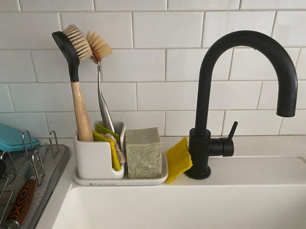 MR.SIGA Sink Caddy, Kitchen Sink Organizer Sponge Brush Holder with Drip  Tray, White & Gray