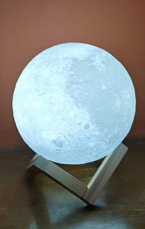 Mondlampe LED-Beleuchtung 3D gedruckt 16 Farben Mondlicht 15cm mit  Fernbedienung & Touch-Steuerung, einstellbare Helligkeit USB  wiederaufladbares Mondlicht mit Holz