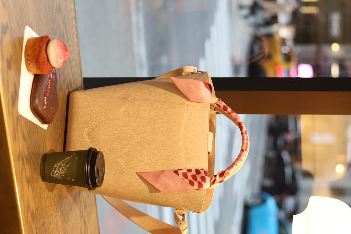 Oleada | Mini Marina Bucket Champagne | Medium Bucket Bag