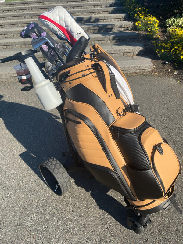 VESSEL Golf on X: Guess Who's Back❓ Lux LE Midsize Staff has arrived! This  midsize staff bag is the culmination of our design team's pursuit to bring  together elegant styling with tour