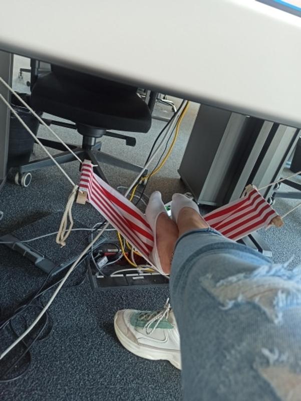 Table Feet Hammock - GEEKYGET