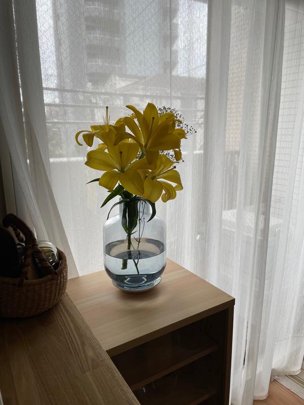 暮らし」×「花」 ガラス フラワーベース グレー SIMPLE – KANADEMONO