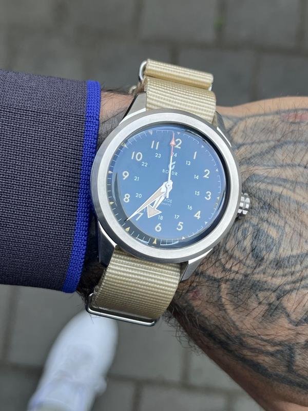 Beige watch strap hot sale