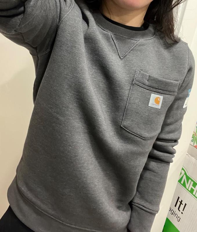 women's carhartt clarksburg pocket crew sweatshirt