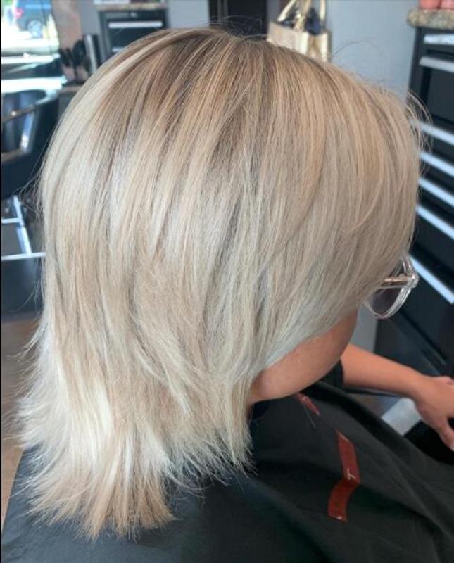 Tape in Hair Extensions #60 Platinum Blonde | AmazingBeautyHair