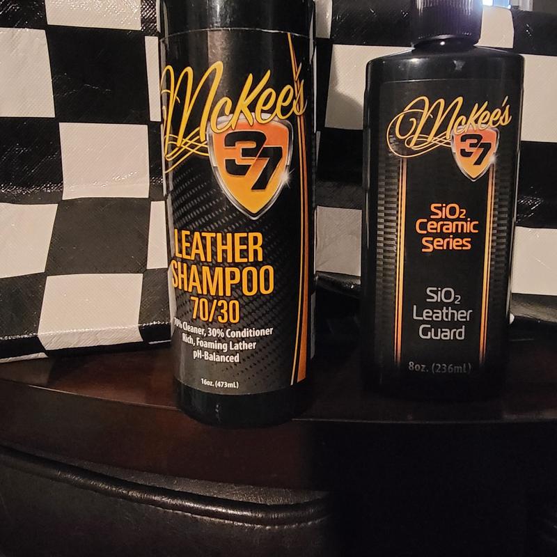 McKee's 37 MK37-661 Leather Shampoo (70/30 Cleaner/Conditioner), 128 o