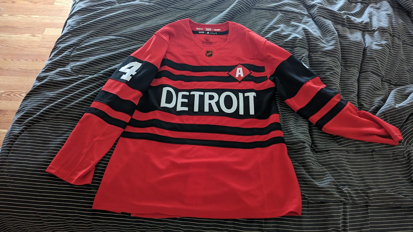 Detroit Red Wings Adidas Reverse Retro 2022 - Ilitch Companies