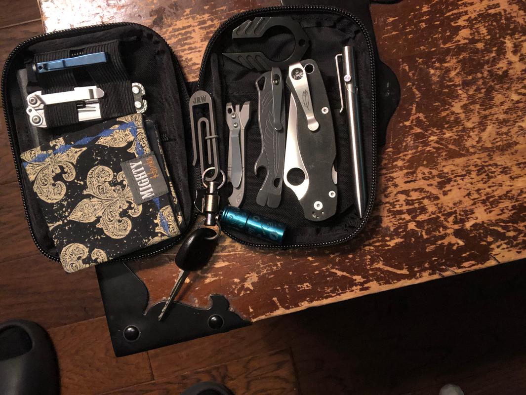 The Mightier Pouch w/ Loop – Garage Built Gear