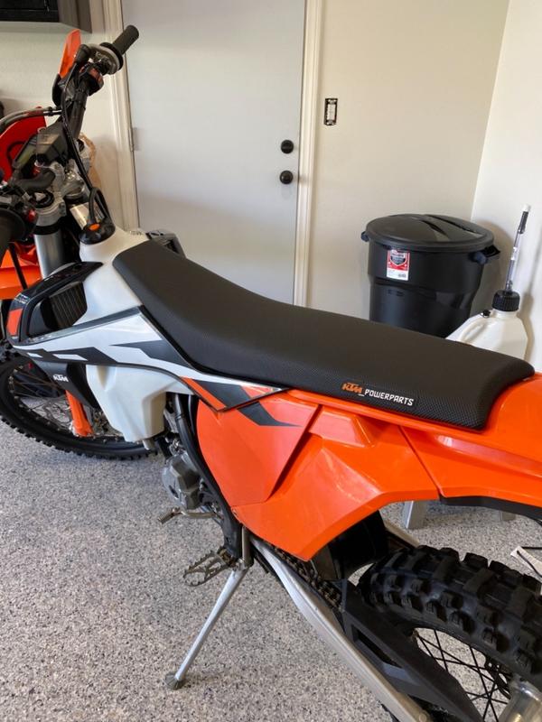 KTM Genuine OEM Low Seat For 2018-2021 Models (Part # 79107940200)